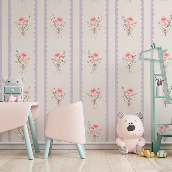 Afeto Listrado Romântico Lilás — ambiente com o papel de parede aplicado
