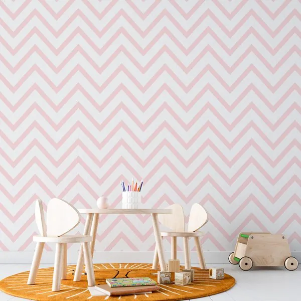 Chevron Slim Rosa — ambiente com o papel de parede aplicado