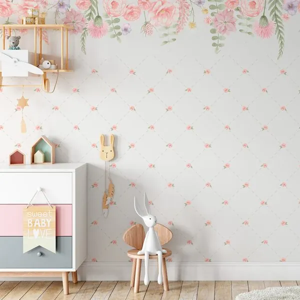 Floral Pendente Aquarela — ambiente com o papel de parede aplicado