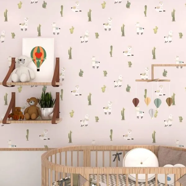 Lhamas — ambiente com o papel de parede aplicado