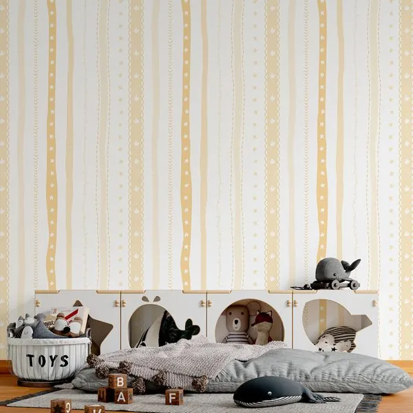 Listras Happy Amarela — ambiente com o papel de parede aplicado