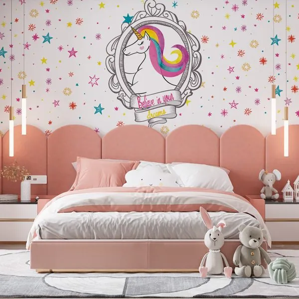 Unicornio Mirror — ambiente com o papel de parede aplicado